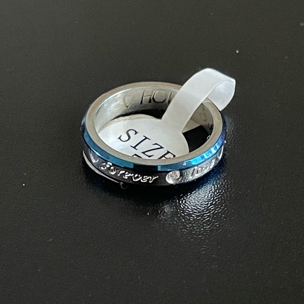 Pre-owned blue silver forever love ring size 5